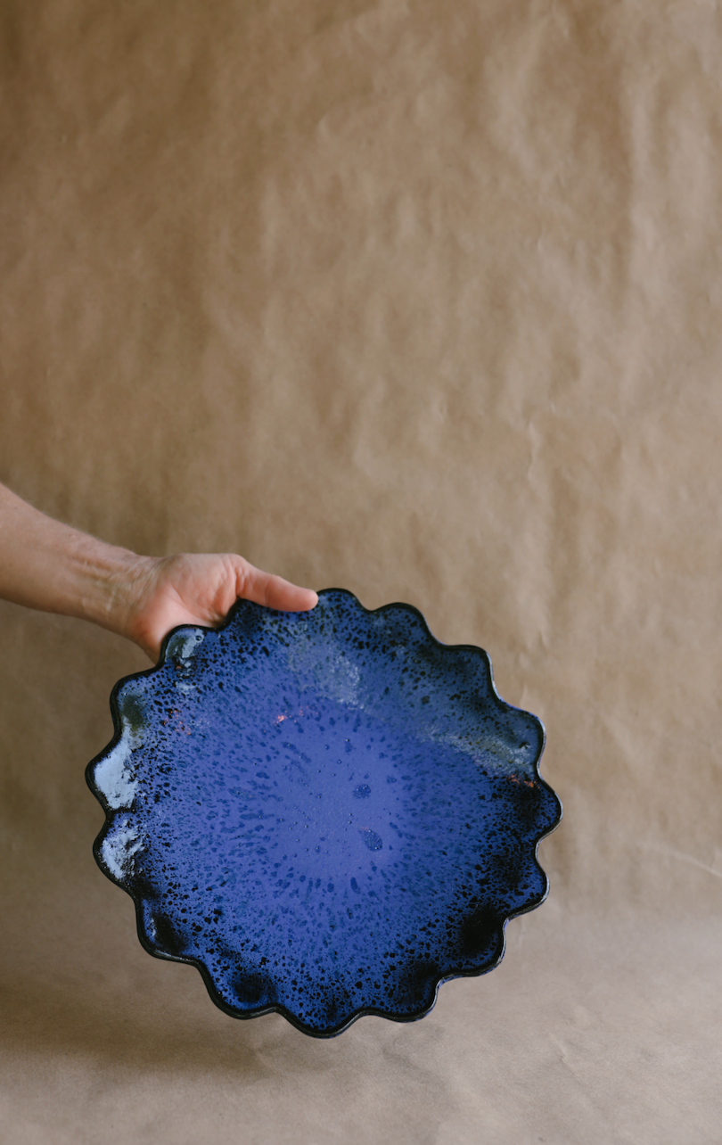 The Ximena Scalloped Plate - Deep Indigo - Large