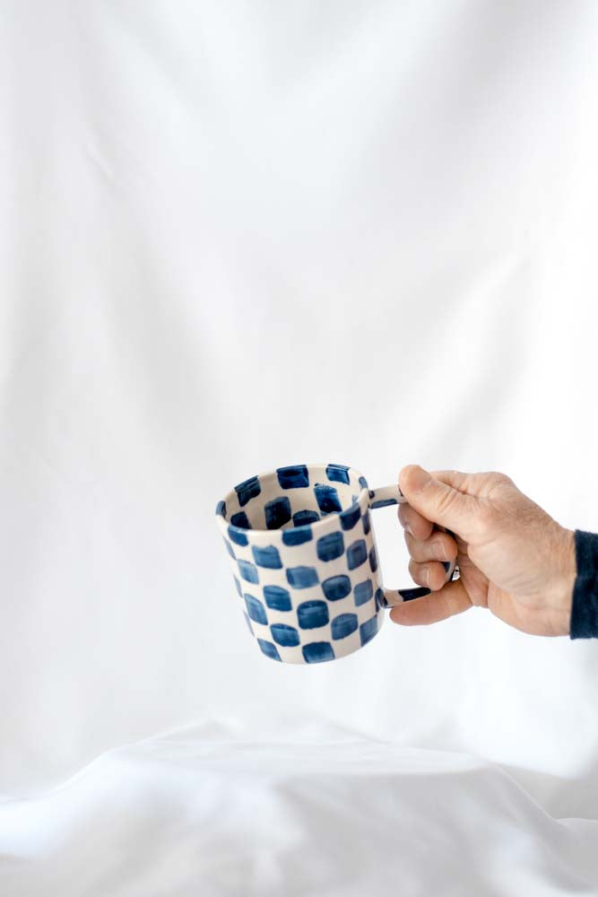 Coffee Mug - indigo checkered 10oz